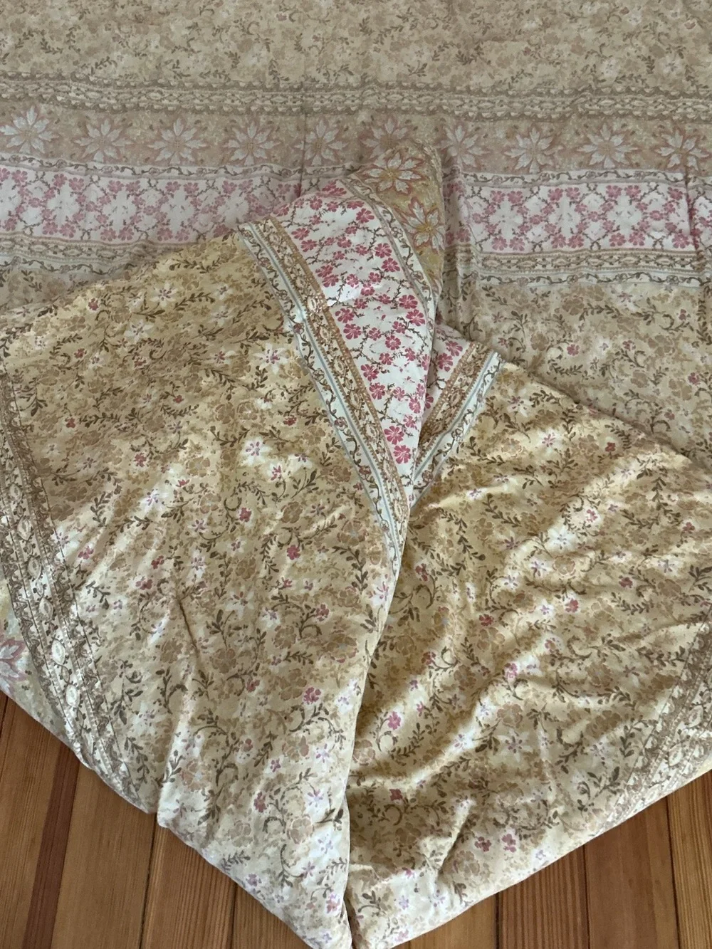 Cynthia Rowley Comforter